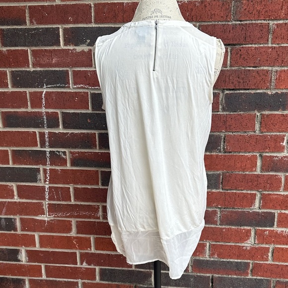Elegant White Sleeveless Top  PM2 - Picture 3 of 6